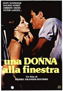 Una donna alla finestra